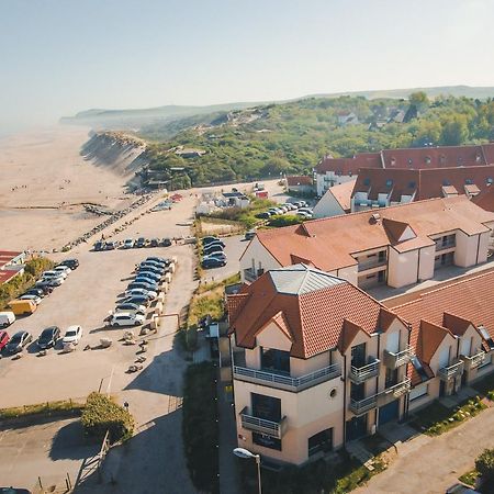 Logis- Hotel De La Baie De Wissant & Appartements Exterior foto
